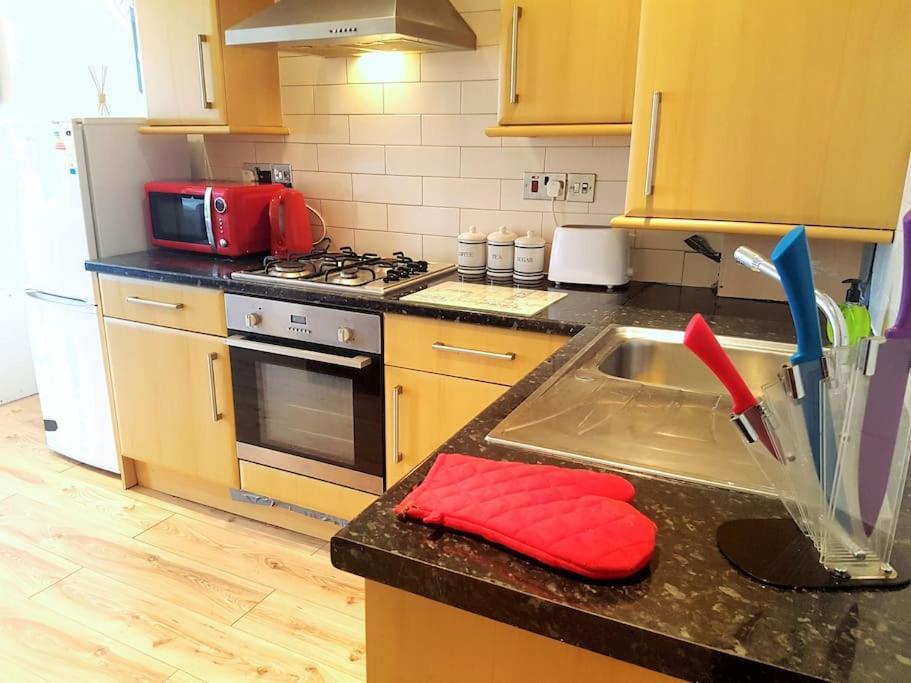 Comfortable Studio Flat Near Central 런던 외부 사진